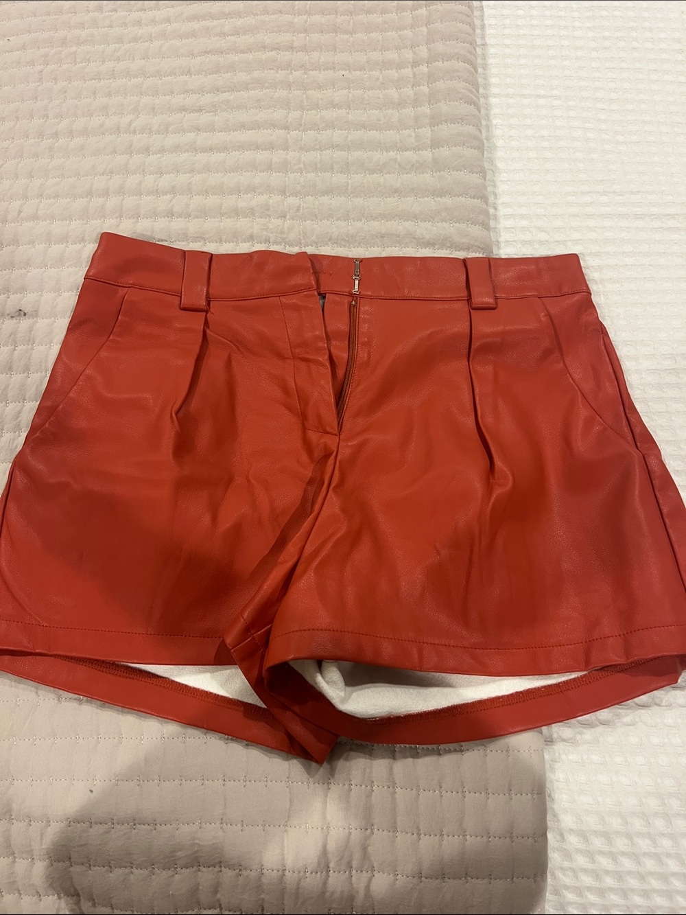 PANTS STORE
High-Rise Red Faux Leather Women’s Shorts
Color: ORANGE